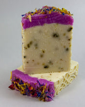 Load image into Gallery viewer, Cosgrove &amp; Lewis Luxury Soap Wildflower
